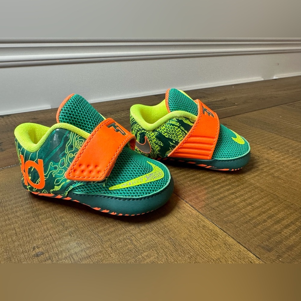 Nike Baby Walker Shoes in Green and Orange